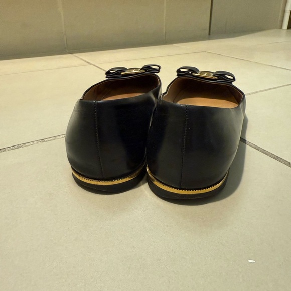 Salvatore Ferragamo Flats - Picture 5 of 8